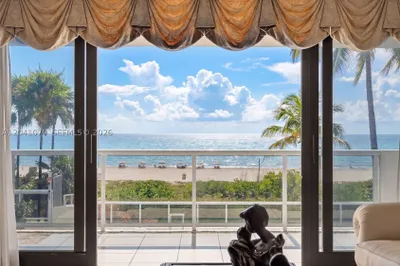 5757 Collins Ave #405 1