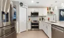 6011 Woods Edge Cir #6011 Photo