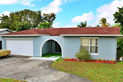 2704 Canal Road 1