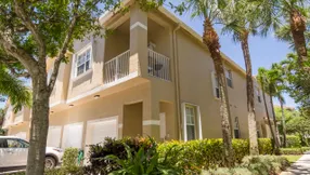 Just Listed | A Treat in Tequesta Trace | 116 Lighthouse Circle #J