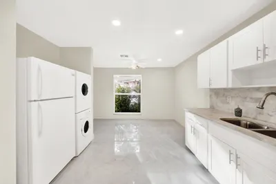 1530 NW 18th Avenue #99 D 1