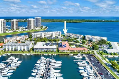 52 Yacht Club Drive #309 1