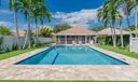 189 Hampton Circle Photo