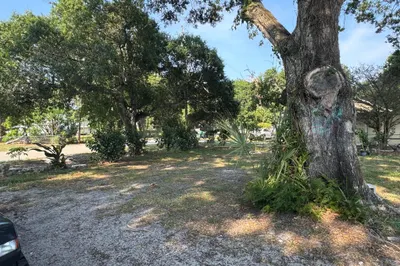 2002 S 35th Street 1