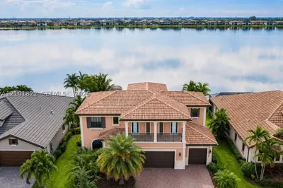 8680 Watercrest Cir W 0 1