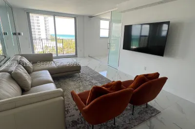 9273 Collins Ave #606 1