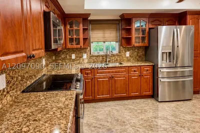 11810 NW 16th St 1