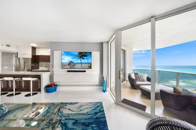 4779 Collins Ave #2604 1
