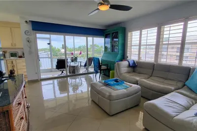 745 SE 19th Avenue #314 1