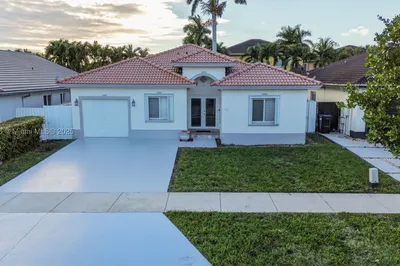 5302 SW 164th Pl 1
