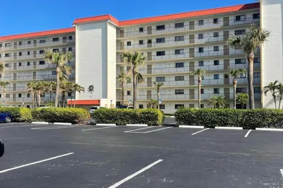 10152 S Ocean Drive #511 B 1