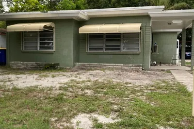 1025 Chipola Road 1