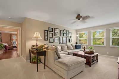 5513 SE Oak Preserve Terrace 1