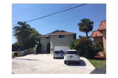 1012 PINE Drive #1 1