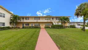 On The Market in West Palm Beach!
