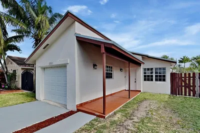 10511 SW 66th Ter 1