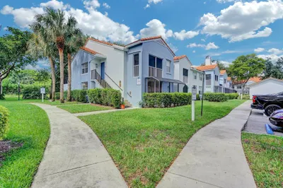 3239 Clint Moore Road #101 1