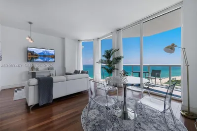 6515 Collins Ave #1405 1