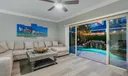 17 Oakleaf Court Photo