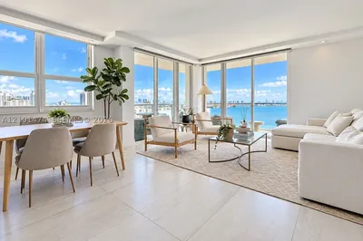 1155 Brickell Bay Dr #3010 1
