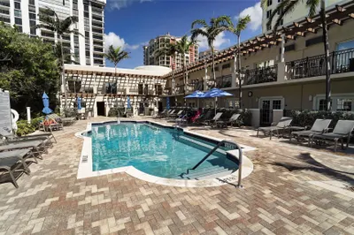 2011 N Ocean Boulevard #1606 1