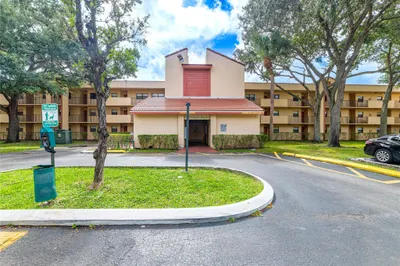 3199 Foxcroft Road #115 1