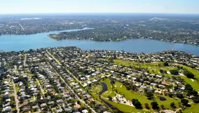 Living in Tequesta: Pros, Cons, Cost of Living & Real Estate Guide