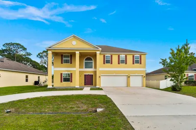 685 NW Bayshore Boulevard 1