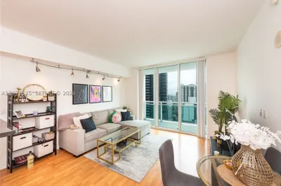 951 Brickell Ave #2709 1
