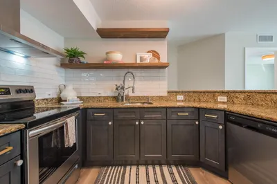 101 Villa Circle 1
