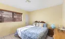 698 W 40th Pl Photo