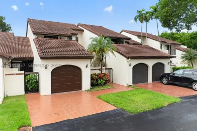 9340 NW 48th Doral Ter 1