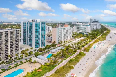 2655 Collins Ave #2306 1
