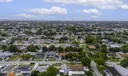 116 E 59 Photo