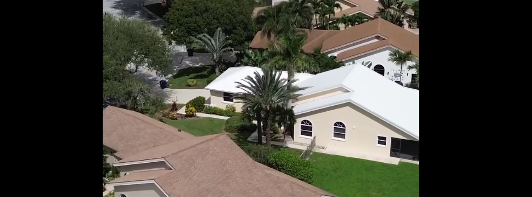 Beautiful Custom Bluffs Home on Ridge Road