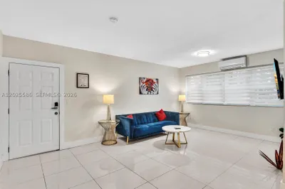 10004 E Bay Harbor Dr #4 1
