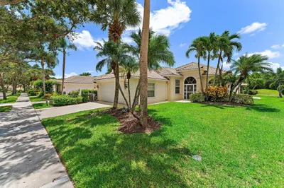 8485 SE Palm Hammock Lane 1