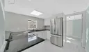 925 L Street Photo