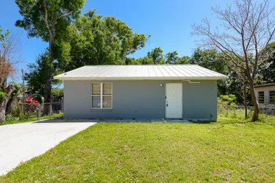 1809 Tucker Court 1