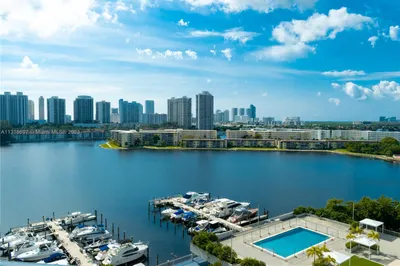 18061 Biscayne Blvd #1203 1