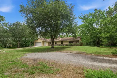 13087 N 52nd Ct N 1