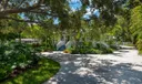 708 SE Riverside Drive Photo
