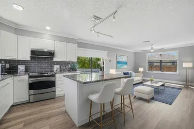 324 W PINE Street #11 1