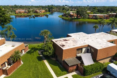 11915 SW 13th Ct #11915 1