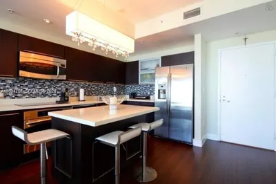 90 SW 3rd St #3807 1