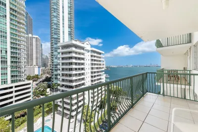 1408 Brickell Bay Dr #1215 1