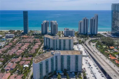 19380 Collins Ave #1105 1