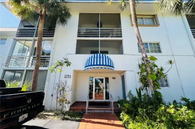 251 Galen Dr #101E 1