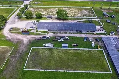 15621 S State Road 7 1
