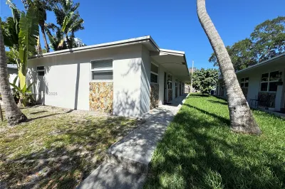 606 SW 5th Ave #606